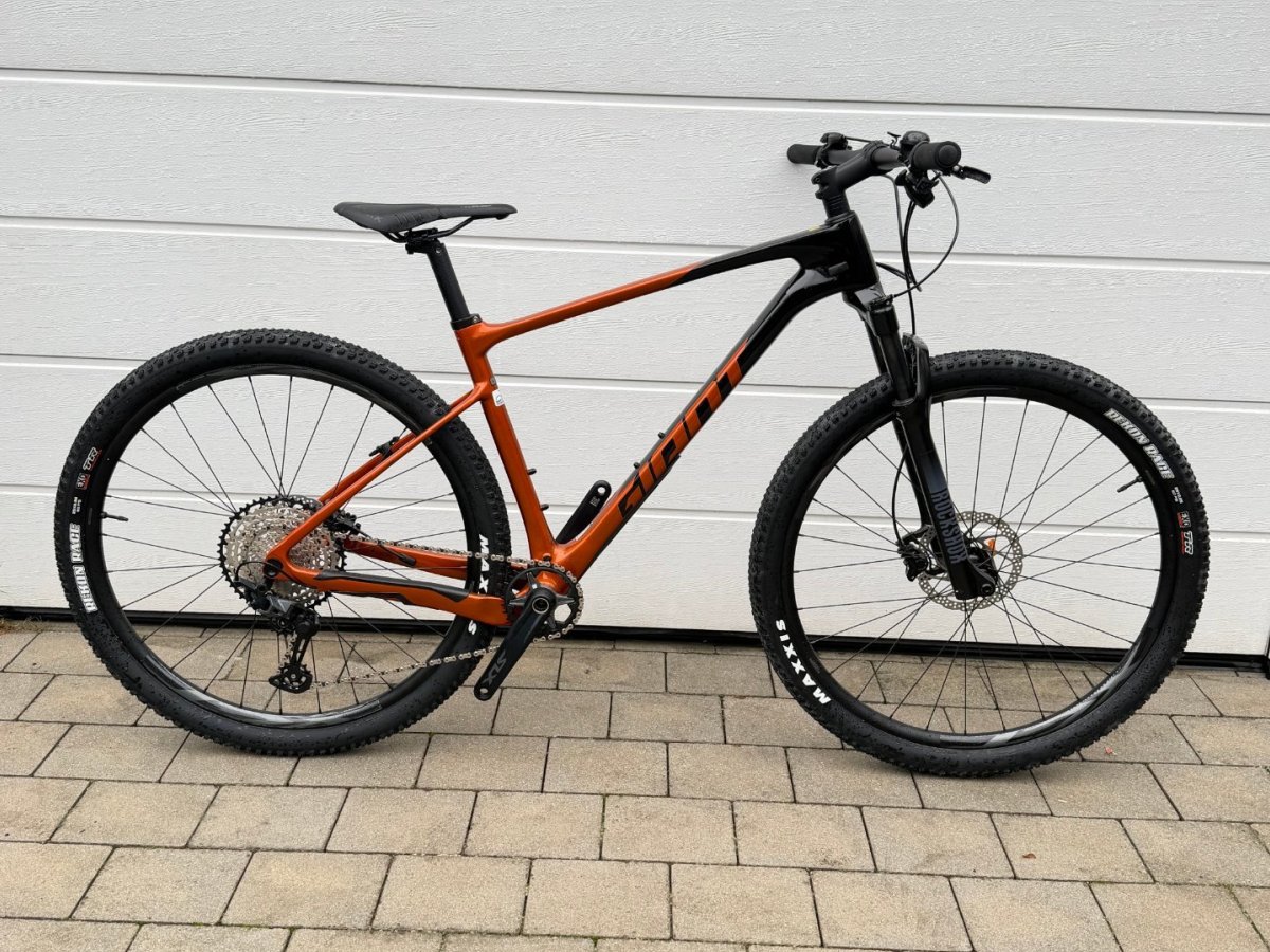 Giant XTC Advanced 2 Carbon MTB | NEU & UNBENUTZT | Shimano SLX | 29 Zoll